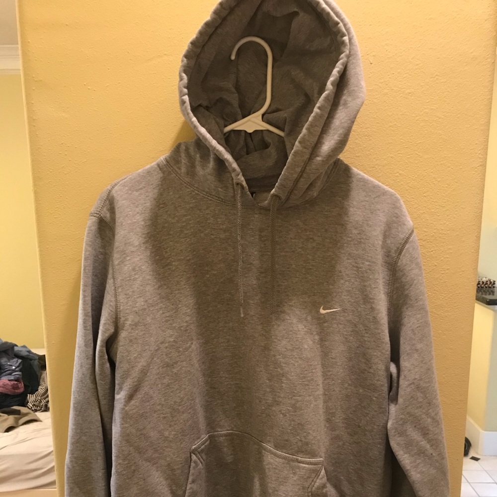 Nike sweatshirt